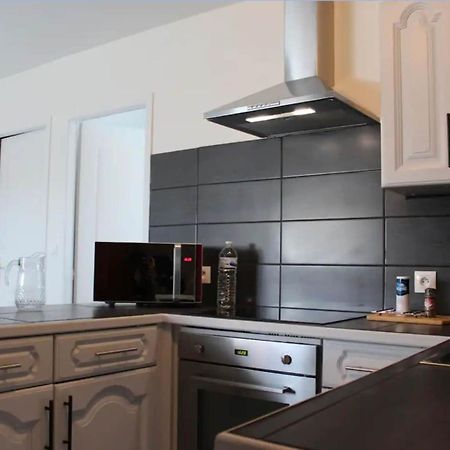 Appartement Avec Parking Gratuit Et Wifi Vierzon Extérieur photo