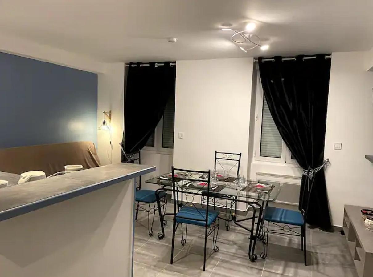 Appartement Avec Parking Gratuit Et Wifi Vierzon Extérieur photo
