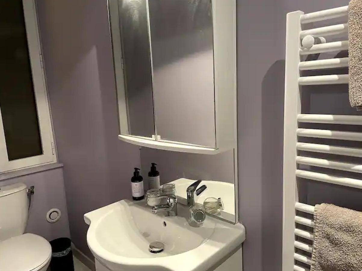 Appartement Avec Parking Gratuit Et Wifi Vierzon Extérieur photo