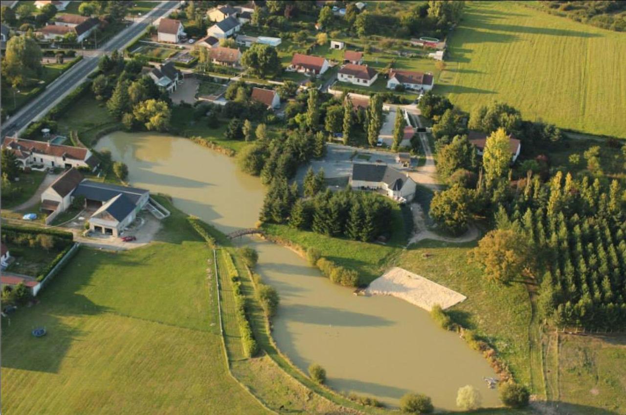 Appartement Avec Parking Gratuit Et Wifi Vierzon Extérieur photo
