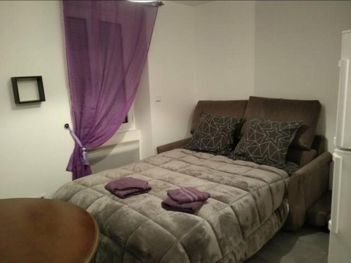 Appartement Avec Parking Gratuit Et Wifi Vierzon Extérieur photo