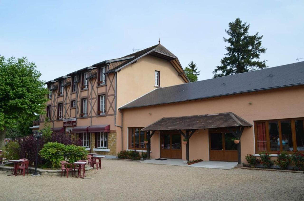 Appartement Avec Parking Gratuit Et Wifi Vierzon Extérieur photo