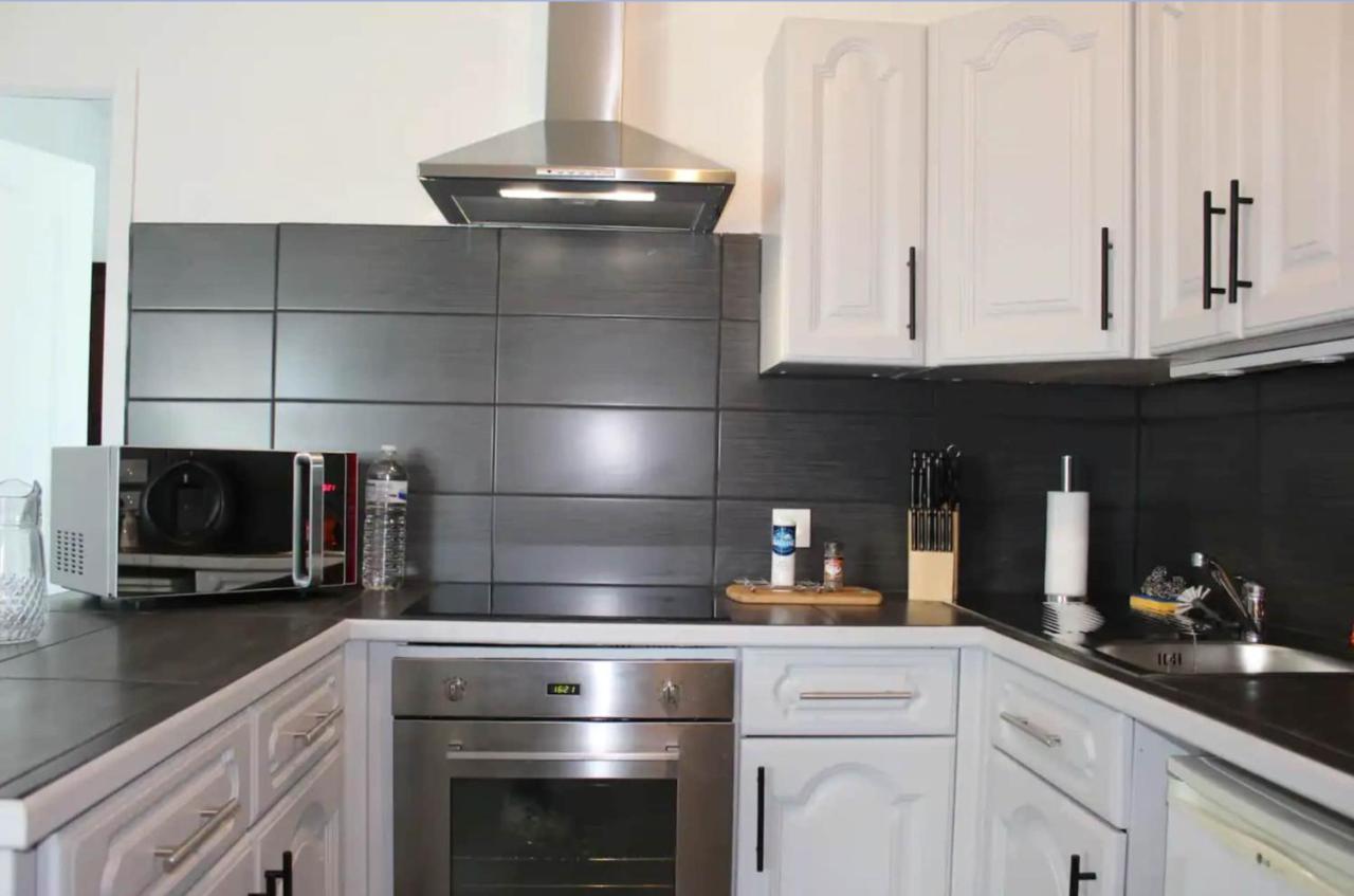Appartement Avec Parking Gratuit Et Wifi Vierzon Extérieur photo