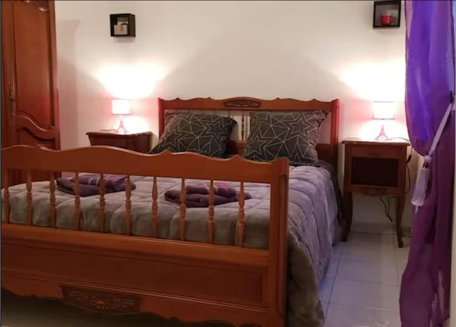Appartement Avec Parking Gratuit Et Wifi Vierzon Extérieur photo
